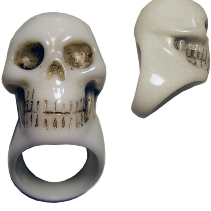 skull ring