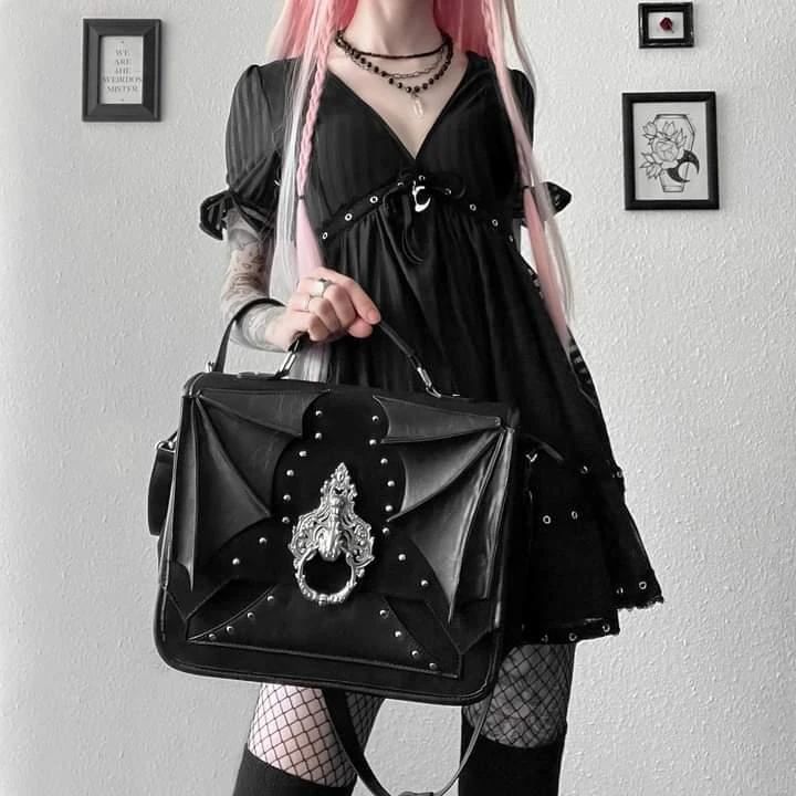 【RESTYLE】バッグ*BAT KNOCKER MESSENGER BAG【取寄】