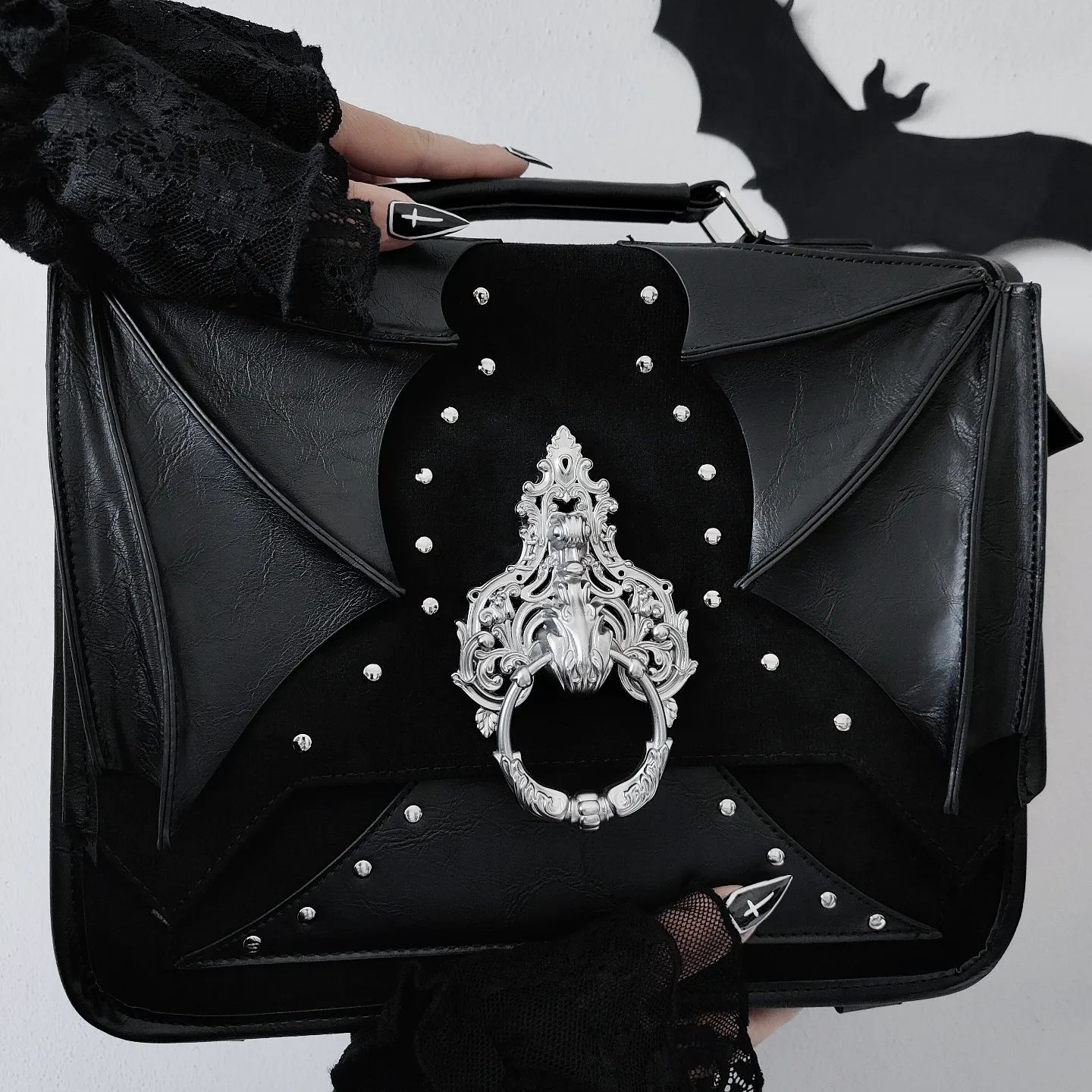 【RESTYLE】バッグ*BAT KNOCKER MESSENGER BAG【取寄】