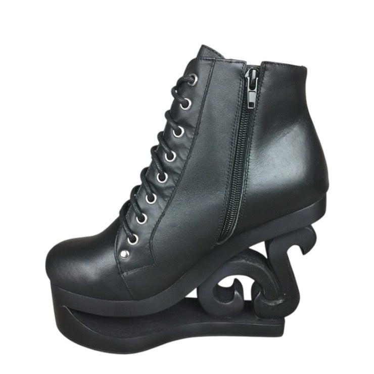 【JEFFREY CAMPBELL】スケートヒールレースアップブーツ*FJF3932