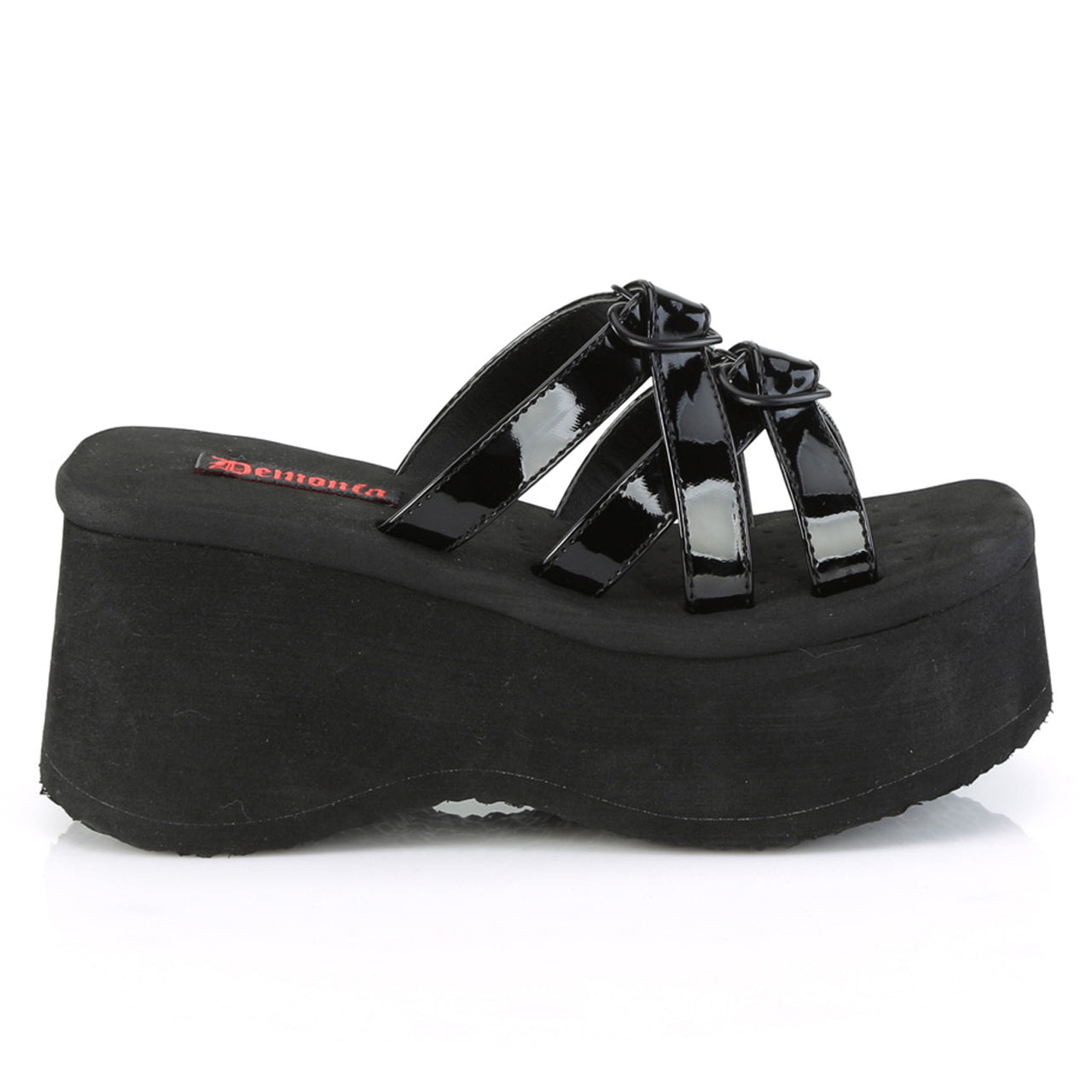 【DEMONIA】ハートバックルエナメルストラップ厚底サンダル-US7(23.5-24cm)