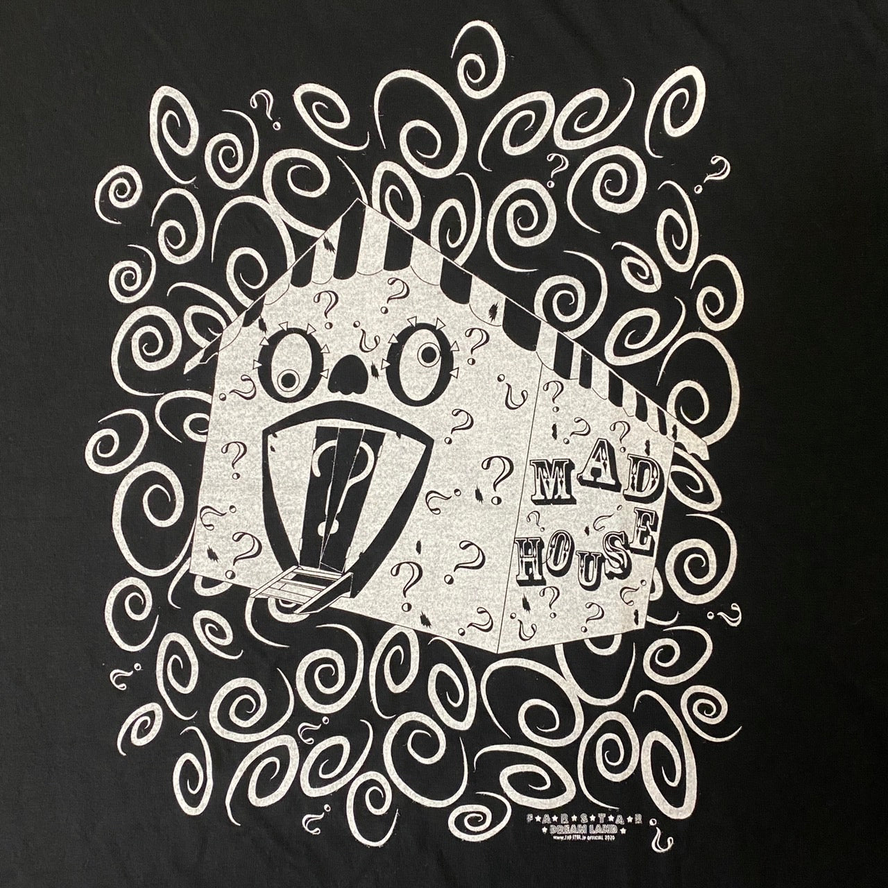 BIG Fishtail T-shirt (Magic House)