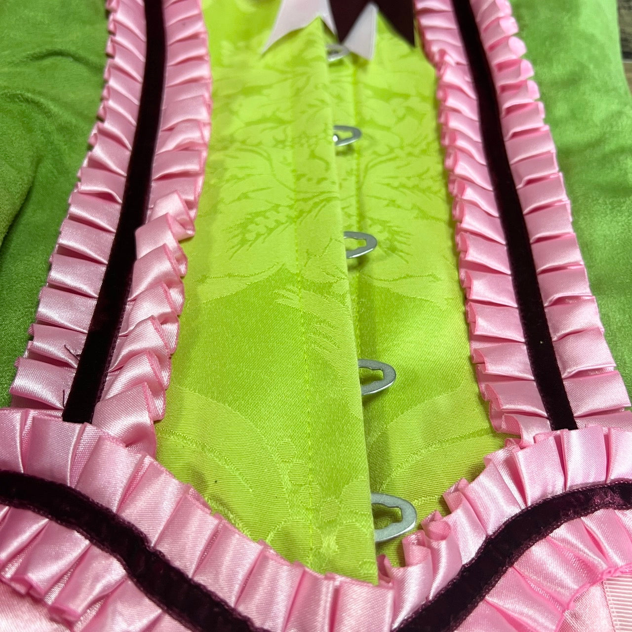 Overbust Corset - CUPCAKE GREEN