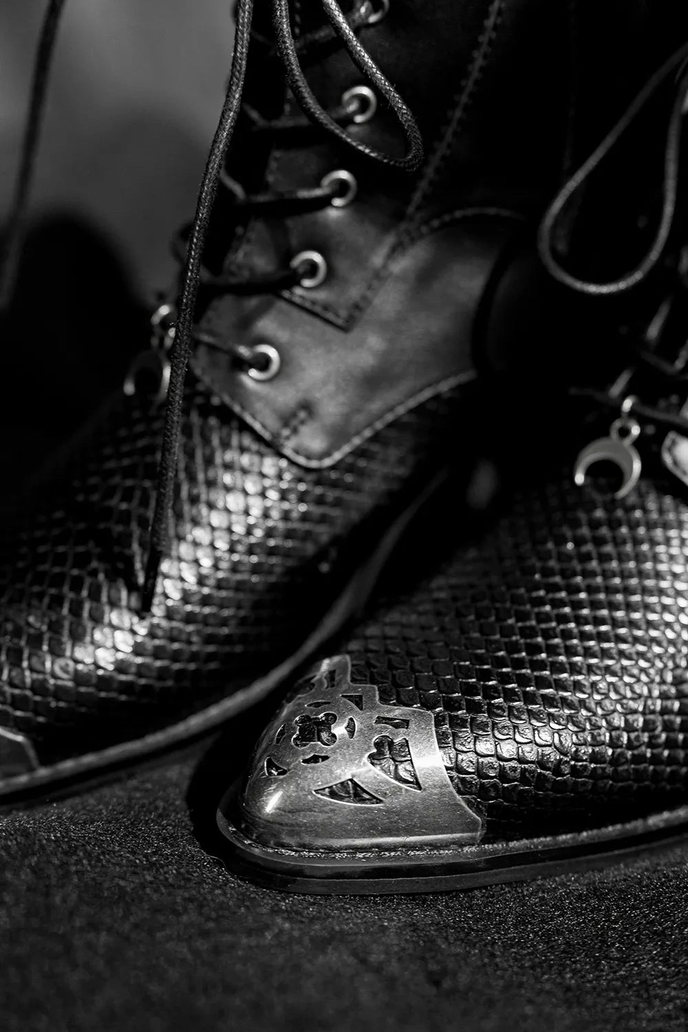 【RESTYLE】ブーツ＊SHADOW WING PIKES【取寄】