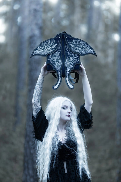 【RESTYLE】バックパック＊UMBRA NOCTIS MOTH BACKPACK【取寄】