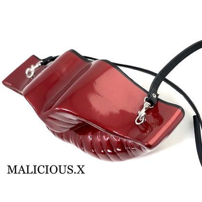 LIP SHOULDER BAG/RED