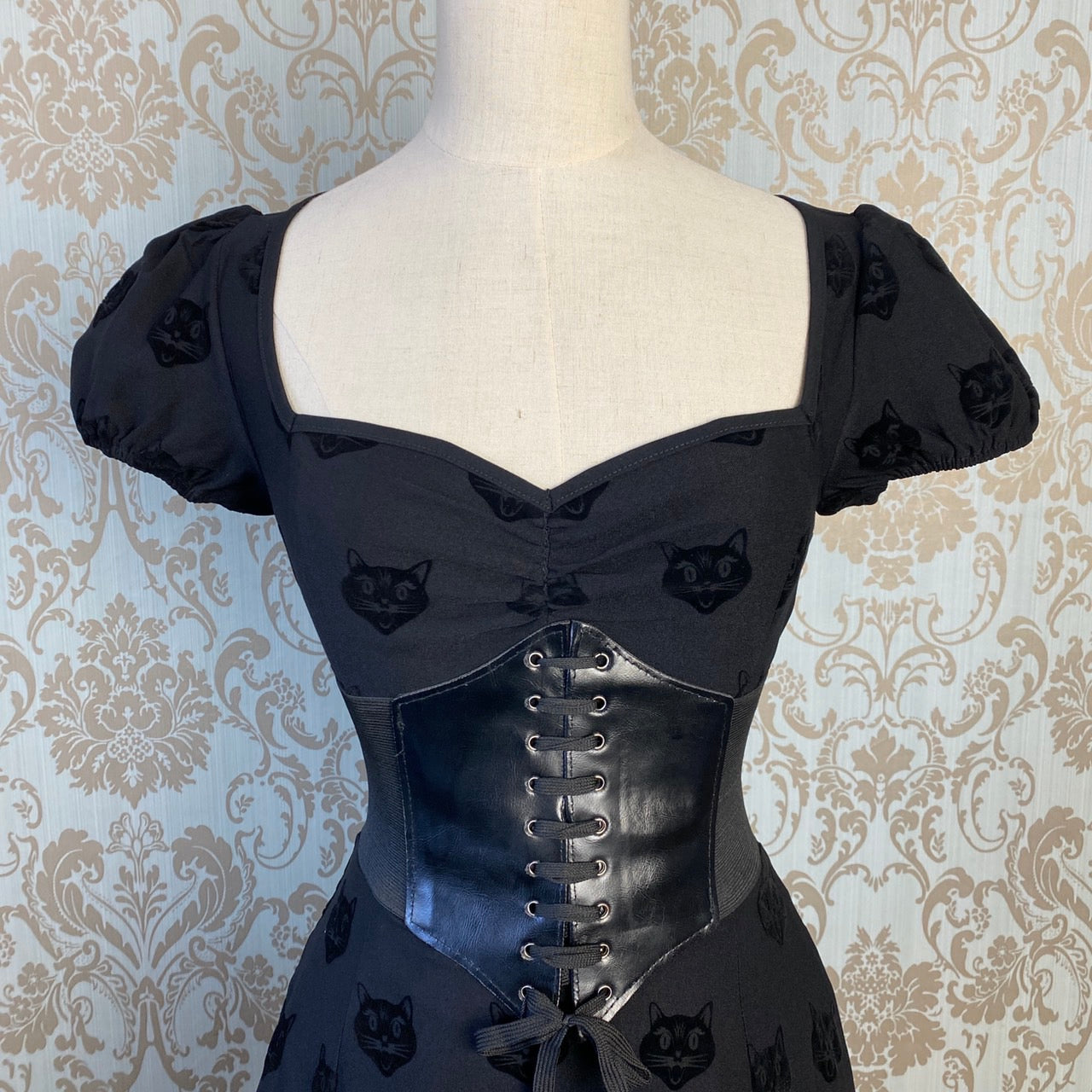 MIMI VELVET CAT DOLL DRESS