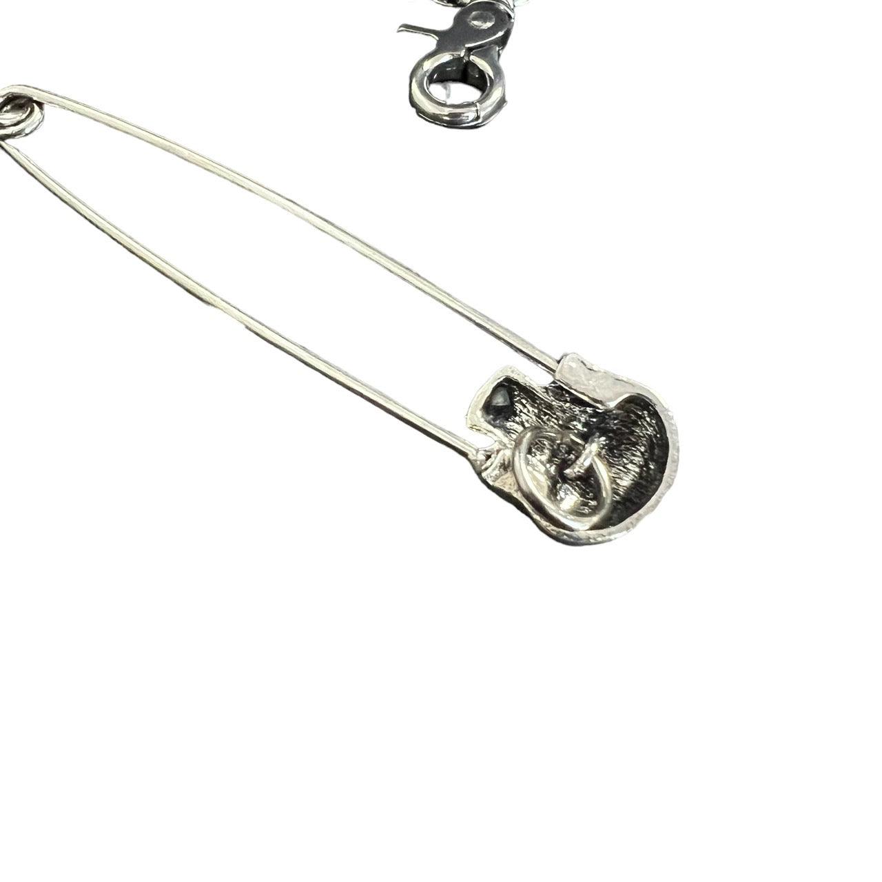 SKULL PIN CHAIN