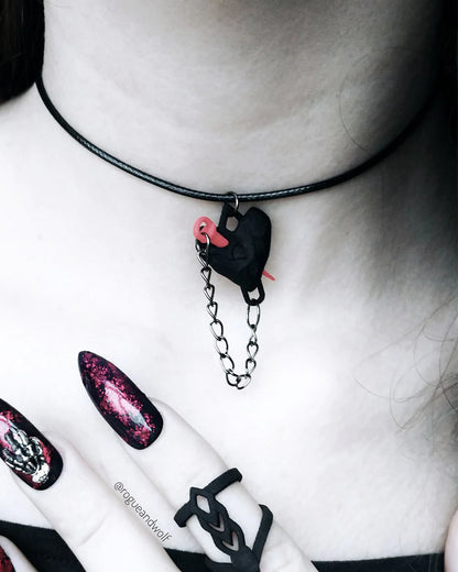 STAKE THROUGH THE HEART CHOKER IN BLACK