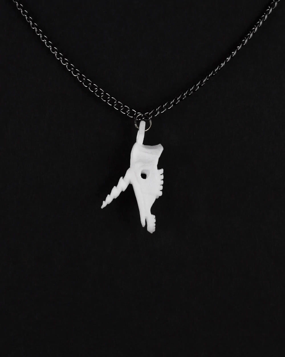 UNICORN SKULL NECKLACE IN WHITE